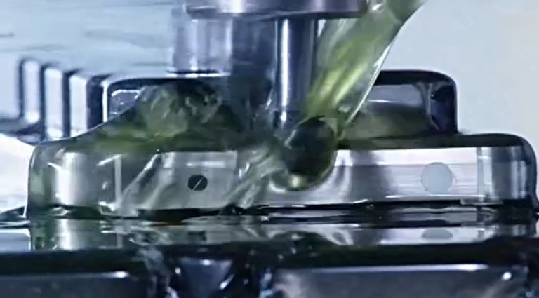 小米4、魅族MX4手機(jī)外殼加工用的是什么切削液？